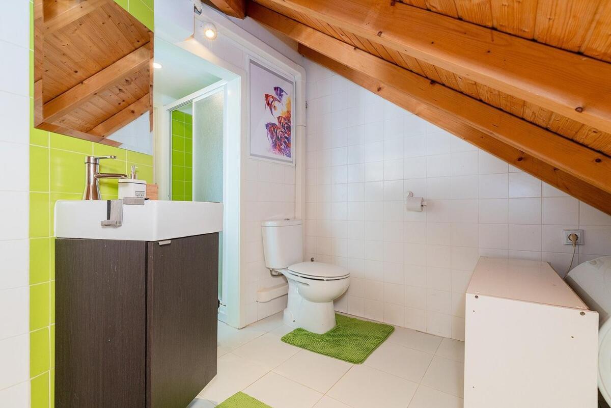 ליסבון Attic Apartment With Balcony In Bairro Alto מראה חיצוני תמונה